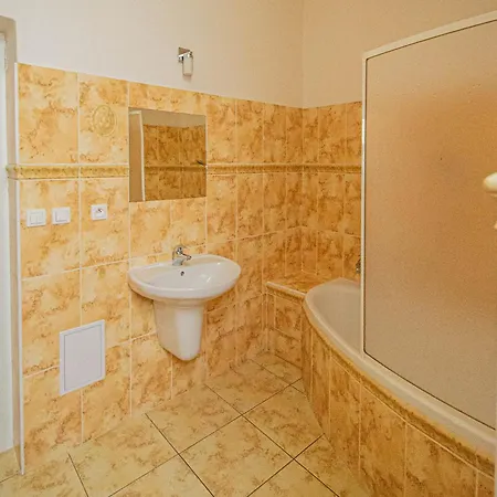 Spacious Oasis In Prague'S Heart Exterior photo
